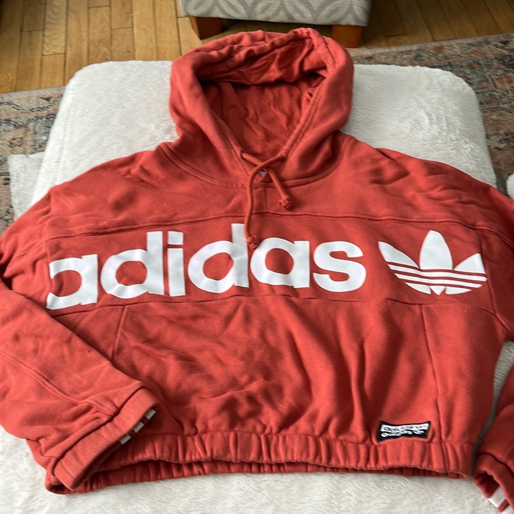 Adidas crop top hoodi size L
